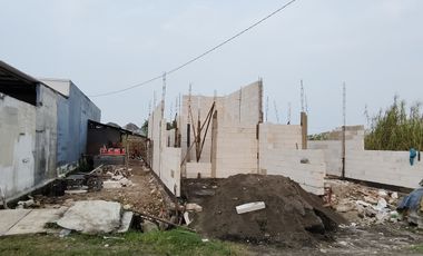 Unit Terbatas, Rumah Luas 5x20m Row Jalan 8m Di Wage Aloha, Bangah SDA