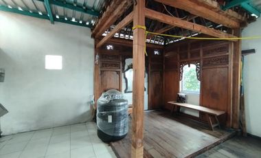 Rumah Nyaman 1.5 Lt Lokasi Premium Manahan Solo Kota