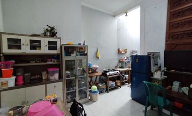 Rumah Nyaman 1.5 Lt Lokasi Premium Manahan Solo Kota