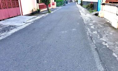 Rumah pajang laweyan luas dijual cepat jalan lebar aspal simpangan