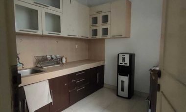 Disewakan Rumah 3 Lt 8 X 18 Gading Grande 4+1 Kt Furnish Kelapa Gading