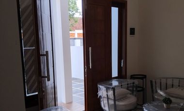Rumah  baru modern minimalis dekat hotel Surya Yudha, Samsat, Menara Pandang, pusat kota Purwokerto