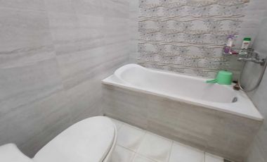 Rumah mewah furnish ada kolam renang pinggir jalan akses tol n bandara