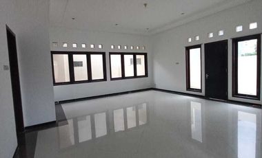 Dijual Dan Disewa Rumah Jl. Kelengan Tengah - Semarang