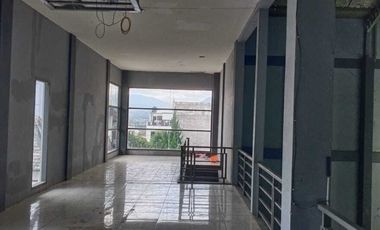 Tanah dan Bangunan di Jl. Ciburial, Lembang