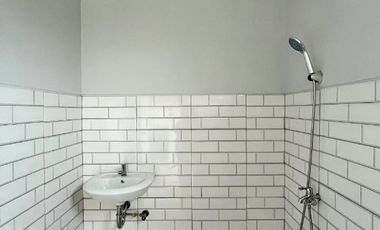 Rumah dan lahan kosong dekat gerbang tol Legok Tangerang Banten