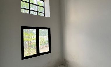 Rumah dan lahan kosong dekat gerbang tol Legok Tangerang Banten