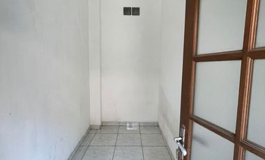 Disewakan atau Dikontrakan Rumah Besar di Bhayangkara kota Sukabumi