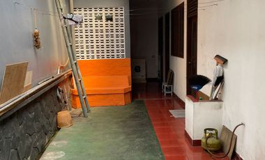 Disewakan atau Dikontrakan Rumah Besar di Bhayangkara kota Sukabumi