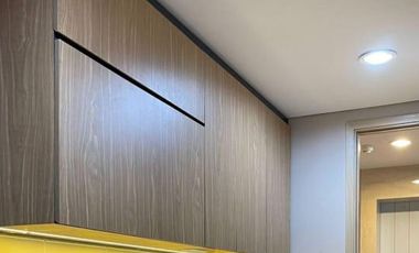 jual cepat harga dibawah NJOP,Private lift,3 BR, view lepas