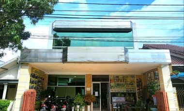 Dijual Rumah Usaha, Rumah di Jalan Cimanuk, Daerah Ciliwung, Blimbing Malang