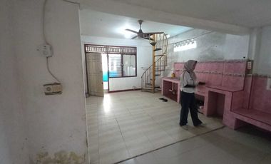 DIJUAL RUMAH JALAN MAY ZEN DEKAT PT PUSRI PALEMBANG