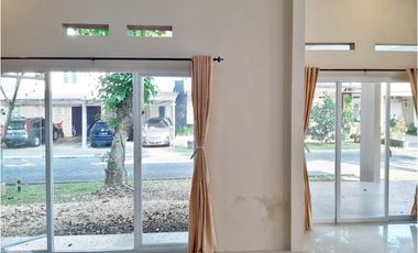 Disewakan Rumah Posisi Hook Kota Baru Parahyangan