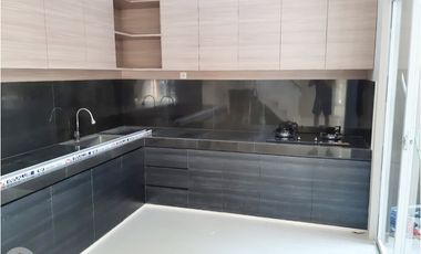 Disewakan Rumah Posisi Hook Kota Baru Parahyangan