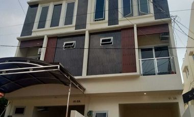 DiJual Rumah Mewah Minimalis Modern 2 lantai di Jl Cempaka Putih Barat