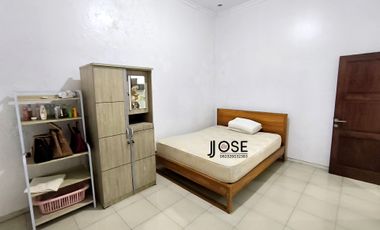 Rumah Luas Bagus 2 lt di Sumber dekat Jalan Raya Manahan Solo Kota