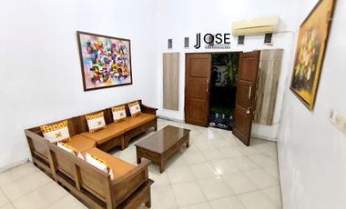 Rumah Luas Bagus 2 lt di Sumber dekat Jalan Raya Manahan Solo Kota