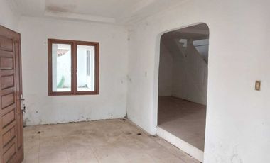 RUMAH HALAMAN LUAS DEKAT PUSRI PALEMBANG – Cocok Untuk Pensiunan!