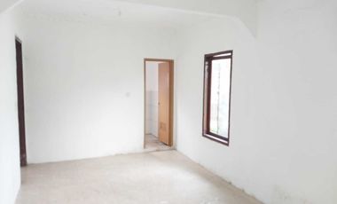 RUMAH HALAMAN LUAS DEKAT PUSRI PALEMBANG – Cocok Untuk Pensiunan!