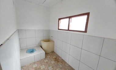 RUMAH HALAMAN LUAS DEKAT PUSRI PALEMBANG – Cocok Untuk Pensiunan!