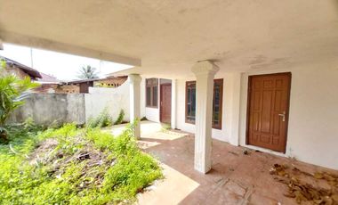 RUMAH HALAMAN LUAS DEKAT PUSRI PALEMBANG – Cocok Untuk Pensiunan!