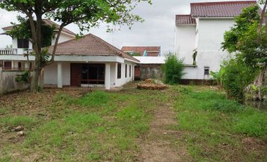 RUMAH HALAMAN LUAS DEKAT PUSRI PALEMBANG – Cocok Untuk Pensiunan!