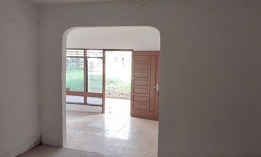 RUMAH HALAMAN LUAS DEKAT PUSRI PALEMBANG – Cocok Untuk Pensiunan!