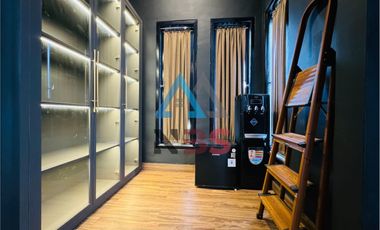 FOR SALE VILLA GANGUNAN LUAS DI KEROBOKAN BADUNG DEKAT SEMINYAK