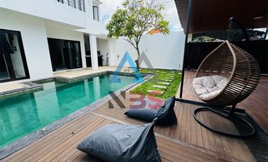 FOR SALE VILLA GANGUNAN LUAS DI KEROBOKAN BADUNG DEKAT SEMINYAK