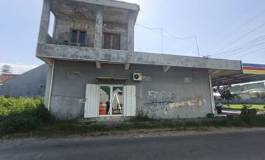 Ruang Usaha Luas Tepi Jalan Strategis di Singopuran Kartasura Skh