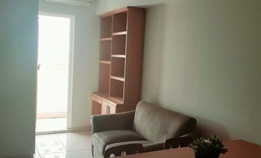 Jual Rugi, Apart springlake SMRC, 2BR, lantai rendah, furnish, Bekasi