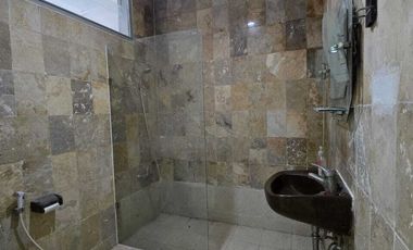 DISEWAKAN RUMAH SIAP HUNI DI SENOPATI KEBAYORAN BARU JAKARTA SELATAN