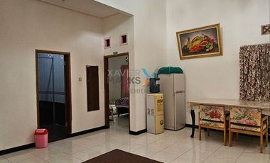 Dijual dan Disewakan Rumah Villa Full Furnish + Pool di Perum Villa Kusuma Estate, Jl. Abdul Gani Atas, Batu Malang