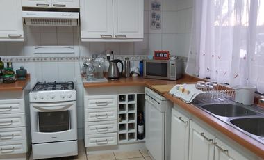 Vendo Gran Casa Corporativa en Lomas Huasi