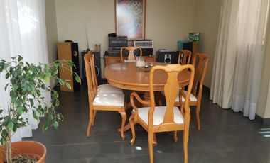 Vendo Gran Casa Corporativa en Lomas Huasi