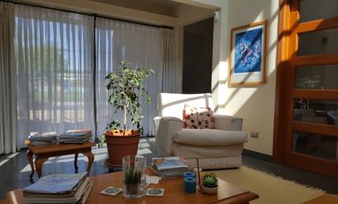 Vendo Gran Casa Corporativa en Lomas Huasi