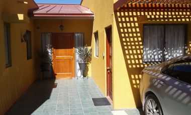 Vendo Casa Peuco, frente al Colegio Chuquicamata UF 10.500-