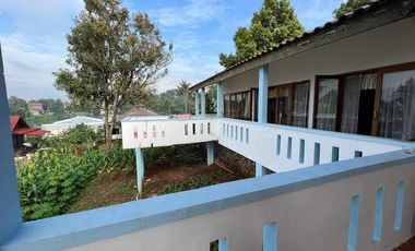 Dijual semi Villa SHM 2 lantai di Bandung Timur