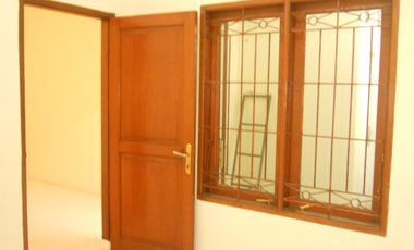 Disewakan Rumah di Taman Laguna Cibubur