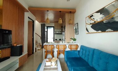 10 Juta punya Rumah Industrialis ada Private Pool dan Solar Panel