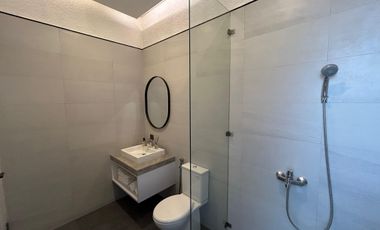 Rumah 3 Lantai full furnished+mini swimming pool dikota jakarta Timur