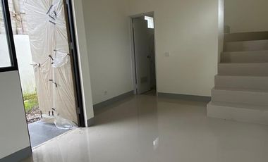 Dijual Rumah Exclusive Cluster 2 lantai ANVAYA Strategis Murah