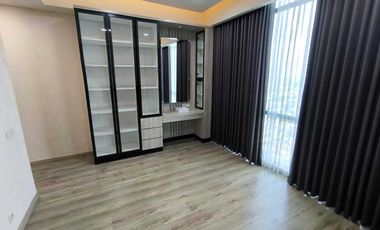 Dijual Apartemen St Moritz New Presidential 3BR Semi Furnish