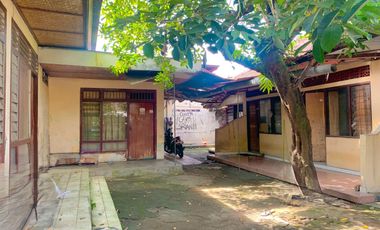 Rumah di karang bedil Mataram