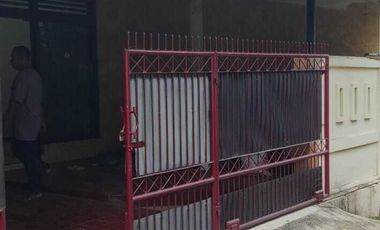 Disewakan murah rumah siap huni di pondok kelapa jakarta timur