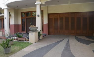 Disewakan rumah usaha nol jln raya Merr 2lt