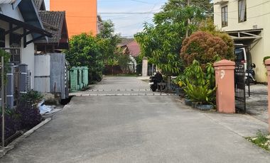 DIJUAL 2 UNIT RUMAH LOKASI STRATEGIS DI SEPINGGAN BALIKPAPAN