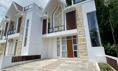 VILLA PANDERMAN DEKAT JATIM PARK KOTA BATU