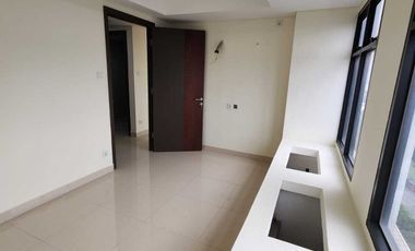 Apartment 2 Bedroom Chadstone Luas Rapi Bersih Jual Cepat Strategis