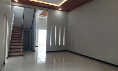 Rumah baru mewah minimalis mangkubumen solo kota